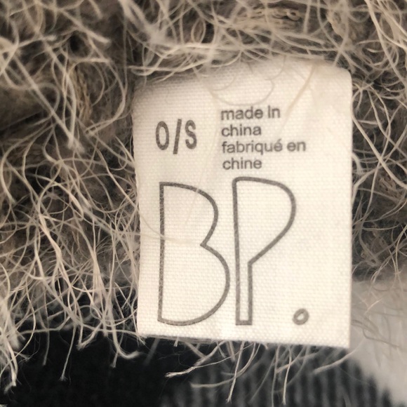 EUC BP Infinity Scarf - Picture 4 of 7